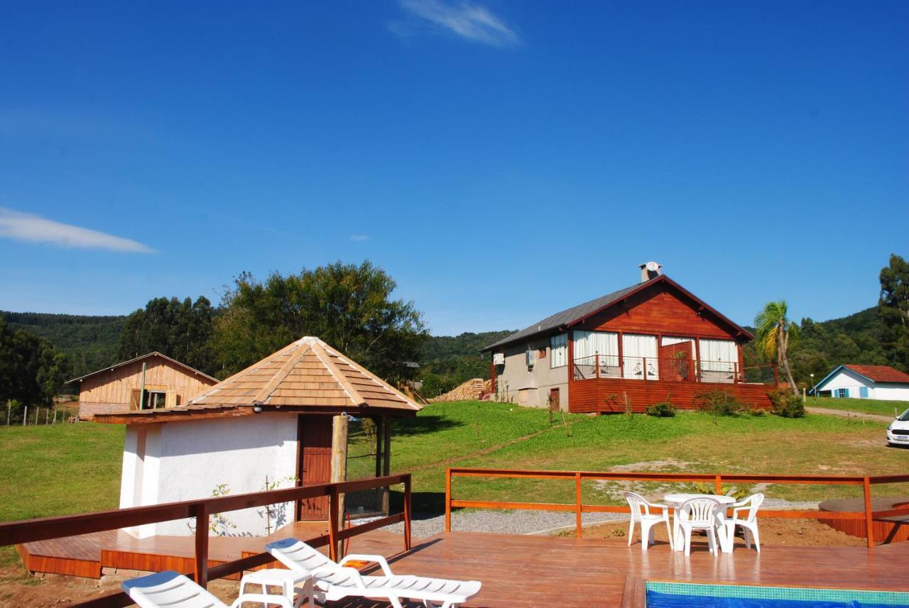 Bangalos Refugio Do Vale Santa Maria do Erval Exterior photo